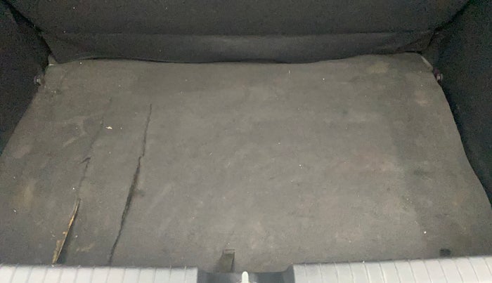 2017 Hyundai Elite i20 MAGNA 1.4 AT, Petrol, Automatic, 33,734 km, Boot Inside