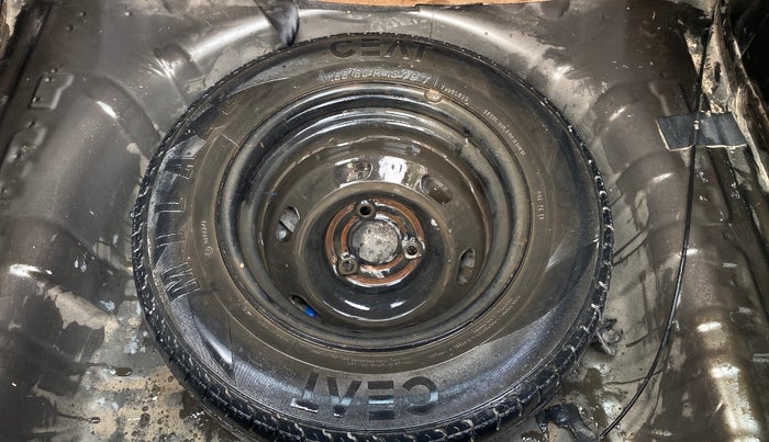 2018 Renault Kwid RXT 1.0 (O), Petrol, Manual, 29,355 km, Spare Tyre