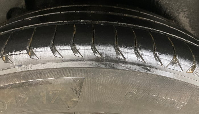 2022 KIA SELTOS HTK PLUS 1.5 IMT, Petrol, Manual, 39,717 km, Right Rear Tyre Tread