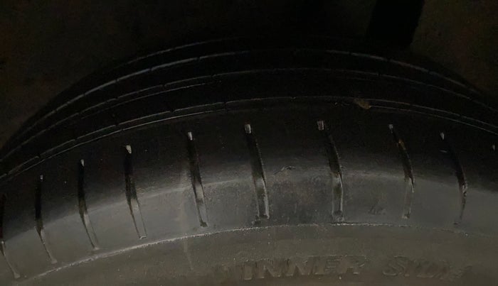 2017 Maruti Baleno ZETA PETROL 1.2, Petrol, Manual, 76,100 km, Left Rear Tyre Tread