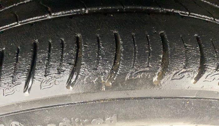 2021 Tata ALTROZ XT PETROL, Petrol, Manual, 61,416 km, Right Front Tyre Tread