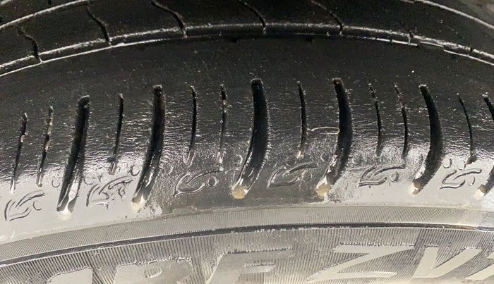 2021 Tata ALTROZ XT PETROL, Petrol, Manual, 61,416 km, Right Rear Tyre Tread