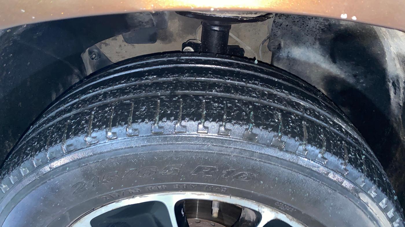 2018 Renault Duster 85 PS RXS MT DIESEL, Diesel, Manual, 89,749 km, Left Front Tyre Tread