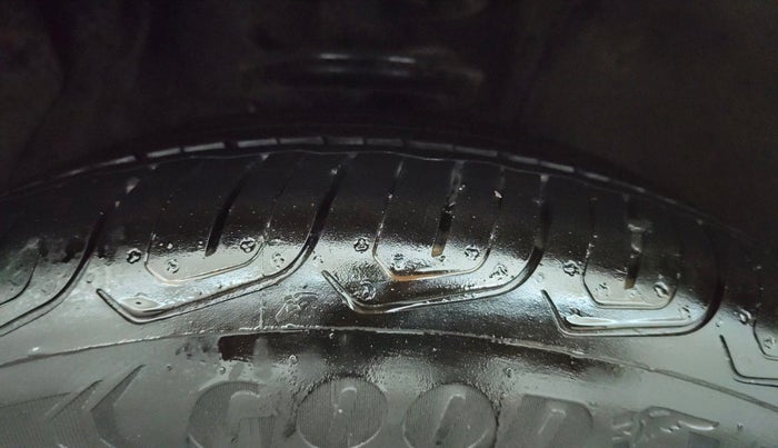 2022 MG ASTOR SHARP 1.5 MT, Petrol, Manual, 6,255 km, Right Front Tyre Tread