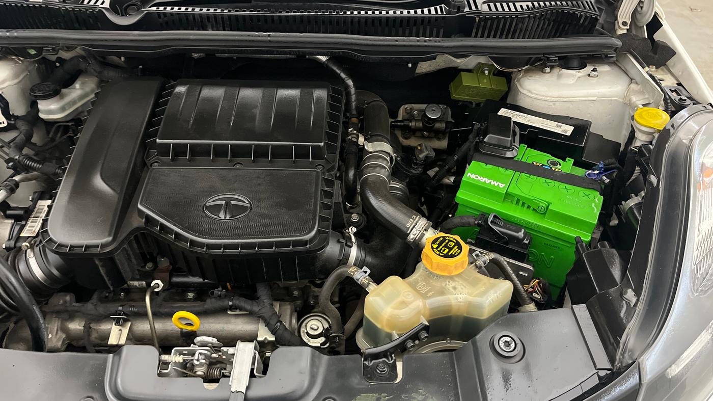 2019 Tata NEXON XZ DIESEL, Diesel, Manual, 88,905 km, Engine View - Left