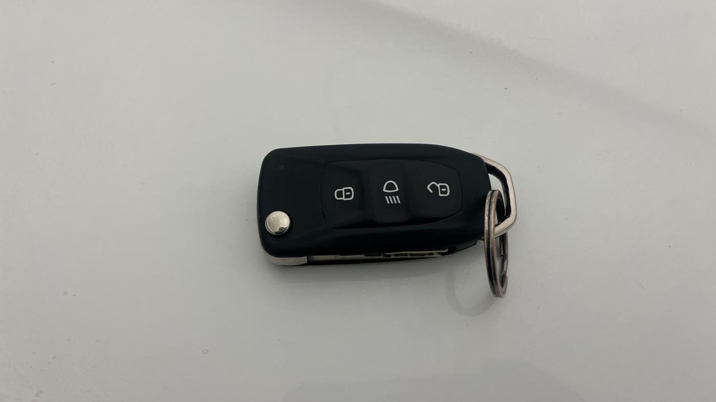 2019 Tata NEXON XZ DIESEL, Diesel, Manual, 88,905 km, Key Close Up