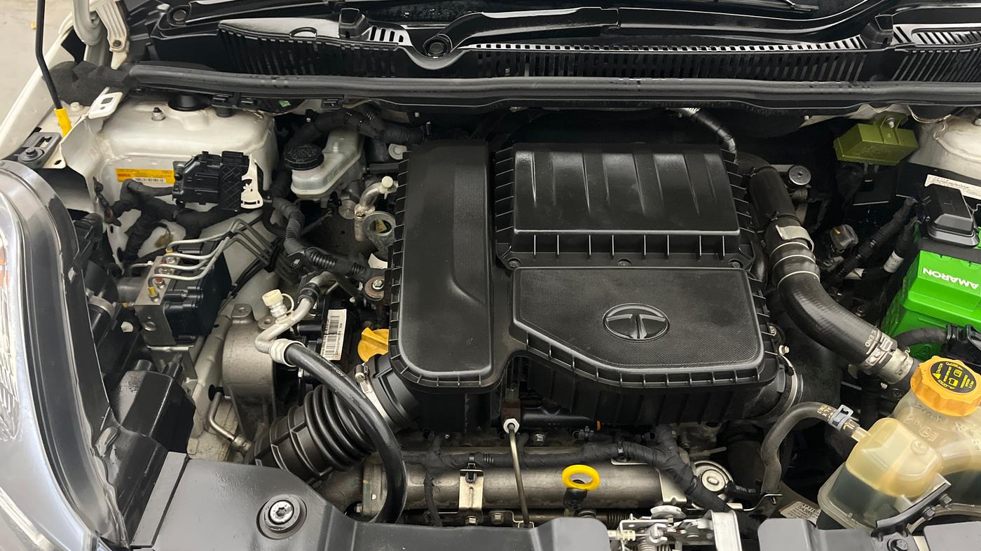 2019 Tata NEXON XZ DIESEL, Diesel, Manual, 88,905 km, Engine View - Right