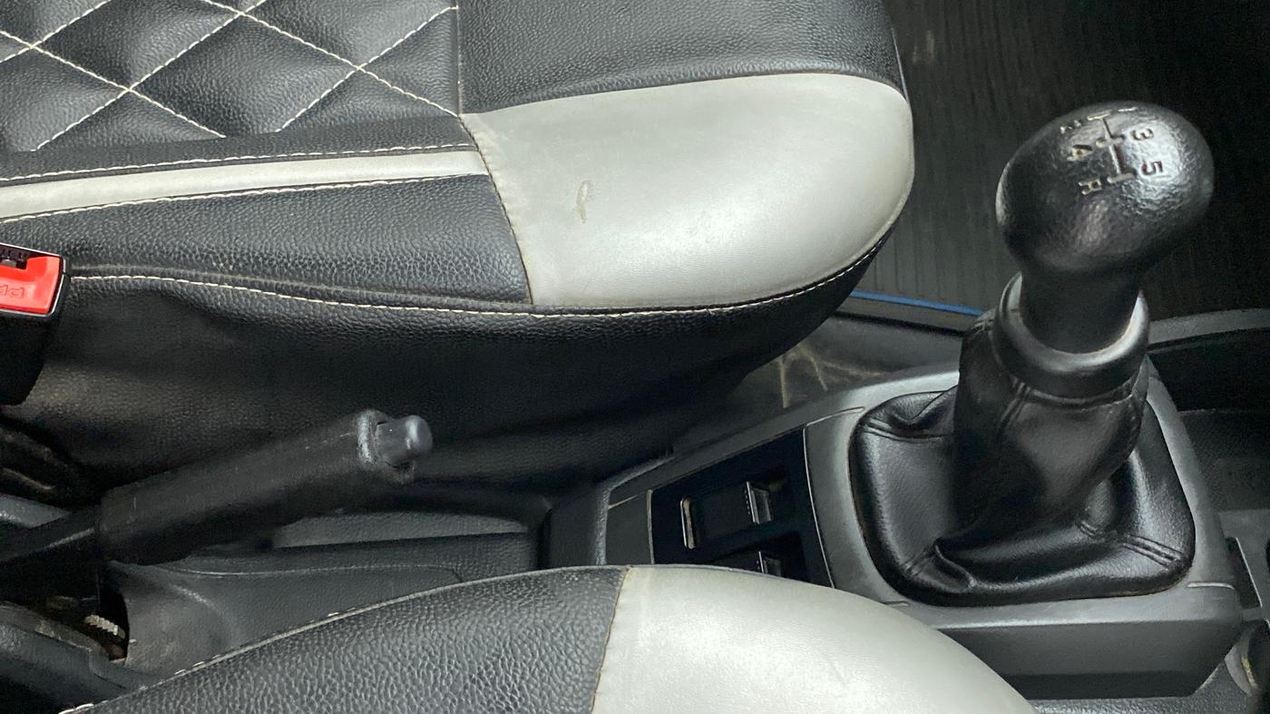 2018 Maruti Alto 800 LXI, Petrol, Manual, 35,371 km, Gear Lever