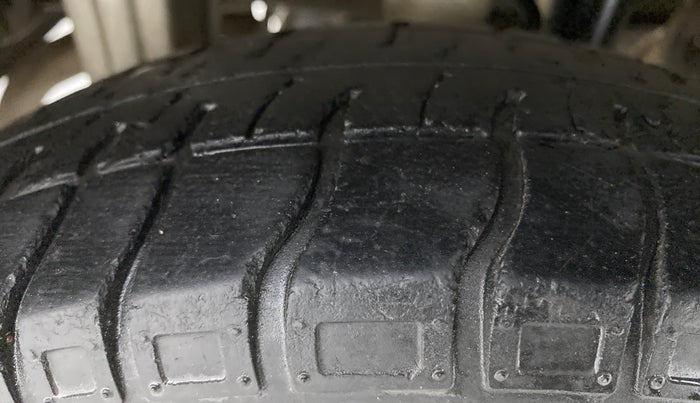 2018 Maruti Alto 800 LXI, Petrol, Manual, 35,371 km, Right Rear Tyre Tread