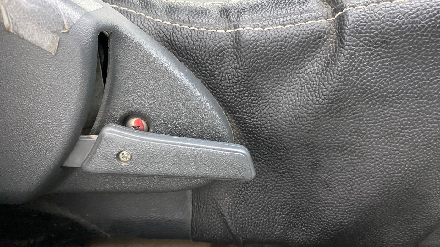 2018 Maruti Alto 800 LXI, Petrol, Manual, 35,371 km, Driver Side Adjustment Panel