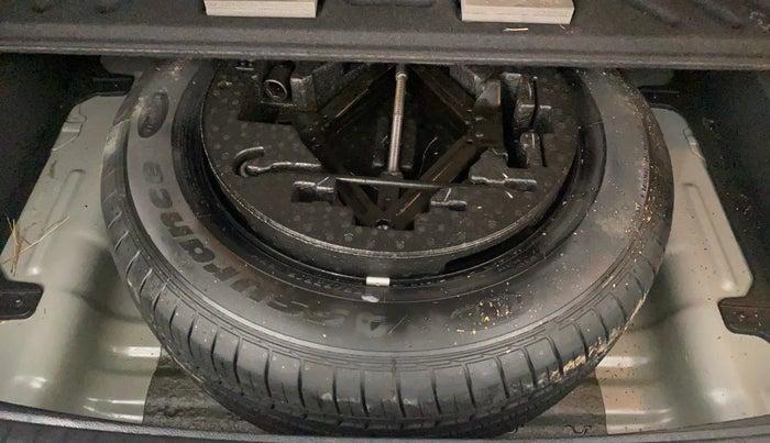 2017 Hyundai Creta SX PLUS 1.6 PETROL, Petrol, Manual, 70,971 km, Spare Tyre