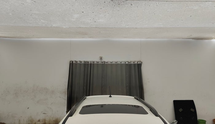 2022 Mahindra XUV300 W8 (O) 1.2 PETROL, Petrol, Manual, 38,272 km, Moonroof/ Sunroof