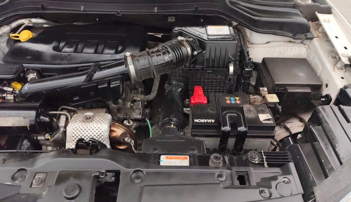 2022 Mahindra XUV300 W8 (O) 1.2 PETROL, Petrol, Manual, 38,272 km, Engine View - Left