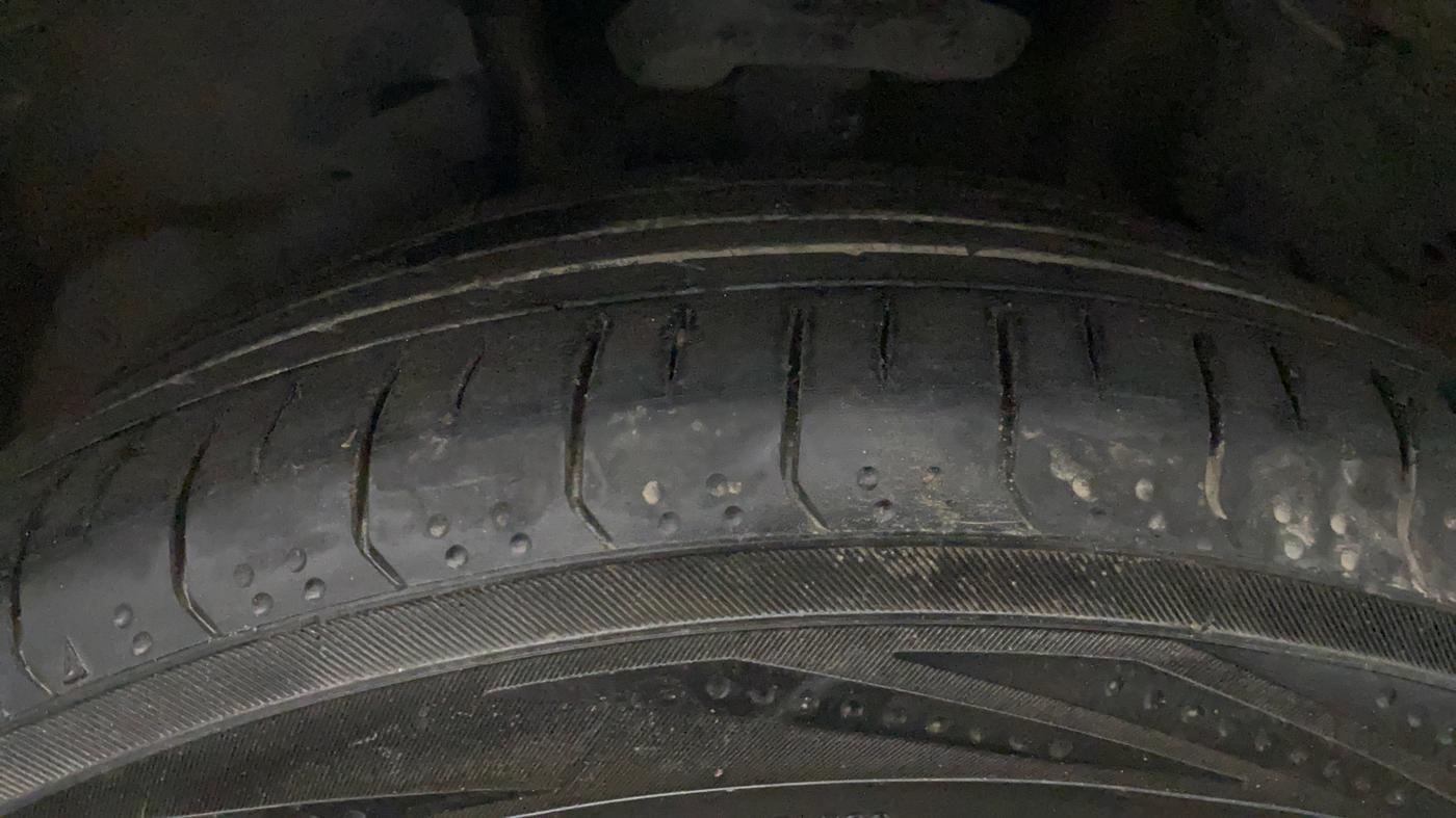 2021 MG HECTOR SHARP 1.5 PETROL CVT, Petrol, Automatic, 86,574 km, Left Front Tyre Tread