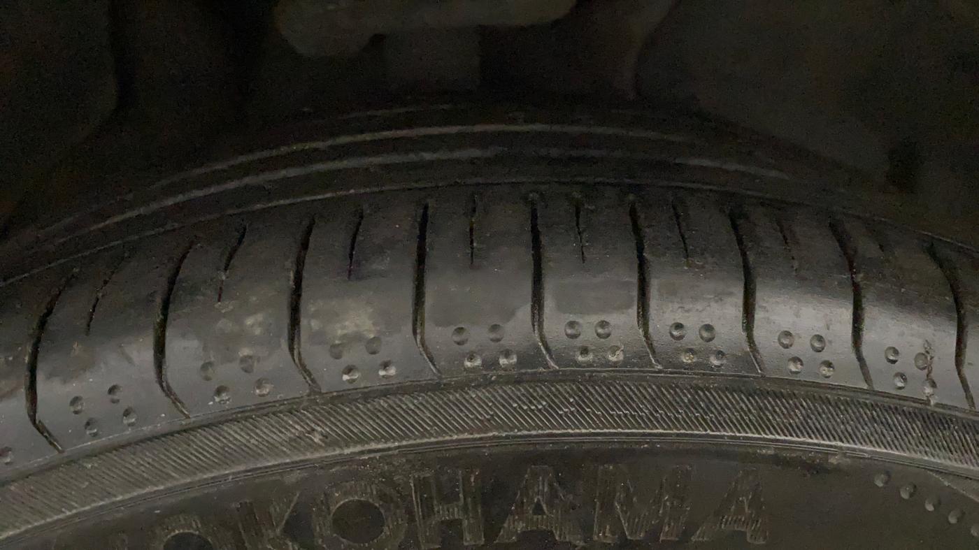 2021 MG HECTOR SHARP 1.5 PETROL CVT, Petrol, Automatic, 86,574 km, Right Front Tyre Tread