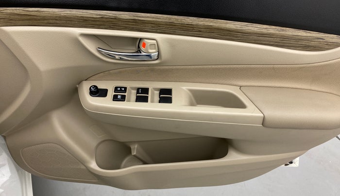 2022 Maruti Ciaz DELTA 1.5 SHVS MT PETROL, Petrol, Manual, 16,727 km, Driver Side Door Panels Control