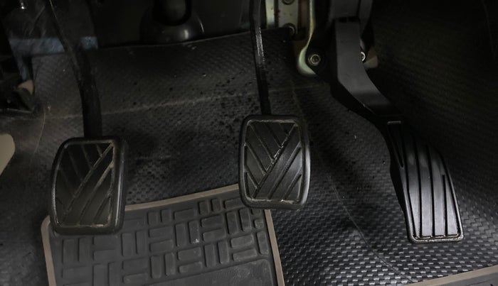 2022 Maruti Ciaz DELTA 1.5 SHVS MT PETROL, Petrol, Manual, 16,727 km, Pedals