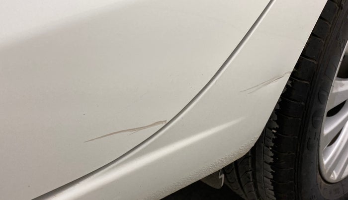 2022 Maruti Ciaz DELTA 1.5 SHVS MT PETROL, Petrol, Manual, 16,727 km, Rear left door - Minor scratches