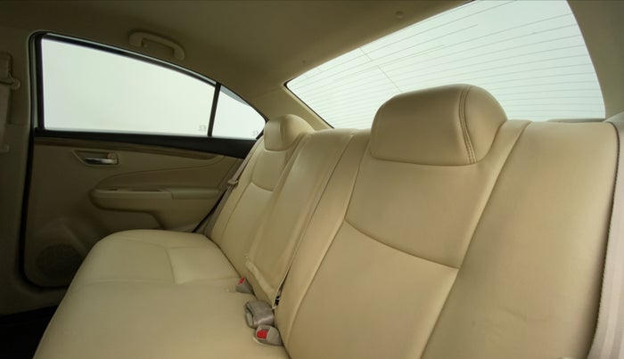 2022 Maruti Ciaz DELTA 1.5 SHVS MT PETROL, Petrol, Manual, 16,727 km, Right Side Rear Door Cabin