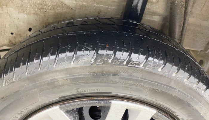 2015 Maruti Celerio ZXI, Petrol, Manual, 93,734 km, Left Rear Tyre Tread