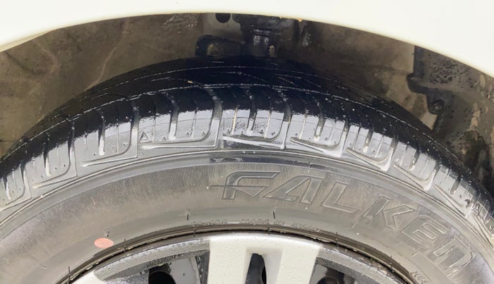 2015 Maruti Celerio ZXI, Petrol, Manual, 93,734 km, Right Front Tyre Tread