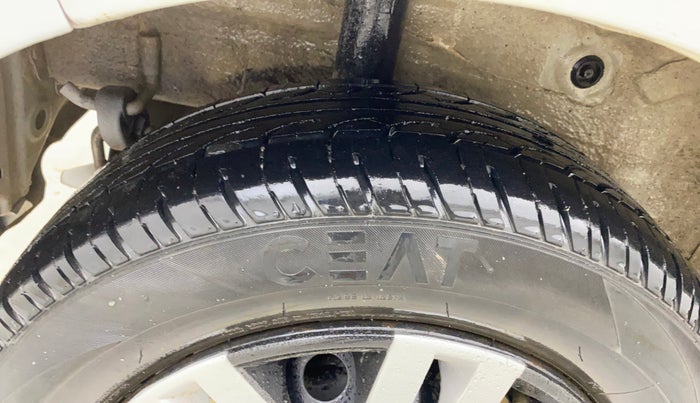 2015 Maruti Celerio ZXI, Petrol, Manual, 93,734 km, Right Rear Tyre Tread