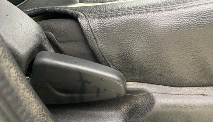 2018 Renault Kwid RXT 1.0 AMT (O), Petrol, Automatic, 49,343 km, Driver Side Adjustment Panel