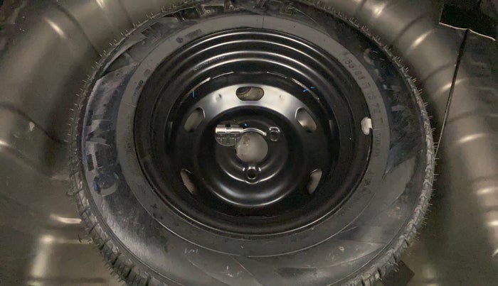 2018 Renault Kwid RXT 1.0 AMT (O), Petrol, Automatic, 49,343 km, Spare Tyre