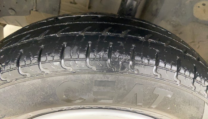 2018 Renault Kwid RXT 1.0 AMT (O), Petrol, Automatic, 49,343 km, Left Front Tyre Tread