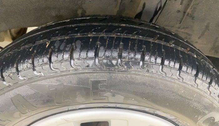 2018 Renault Kwid RXT 1.0 AMT (O), Petrol, Automatic, 49,343 km, Left Rear Tyre Tread