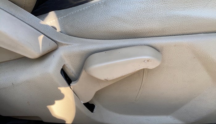 2018 Ford Figo Aspire Titanium 1.2 Ti-VCT Opt, Petrol, Manual, 33,865 km, Driver Side Adjustment Panel