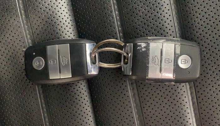 2020 KIA SELTOS GTK 1.4 PETROL, Petrol, Manual, 28,016 km, Key Close Up