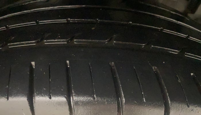 2020 KIA SELTOS GTK 1.4 PETROL, Petrol, Manual, 28,016 km, Left Rear Tyre Tread