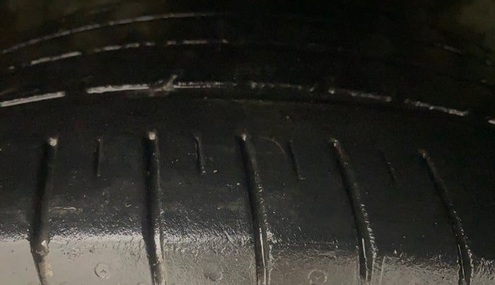 2020 KIA SELTOS GTK 1.4 PETROL, Petrol, Manual, 28,016 km, Right Front Tyre Tread