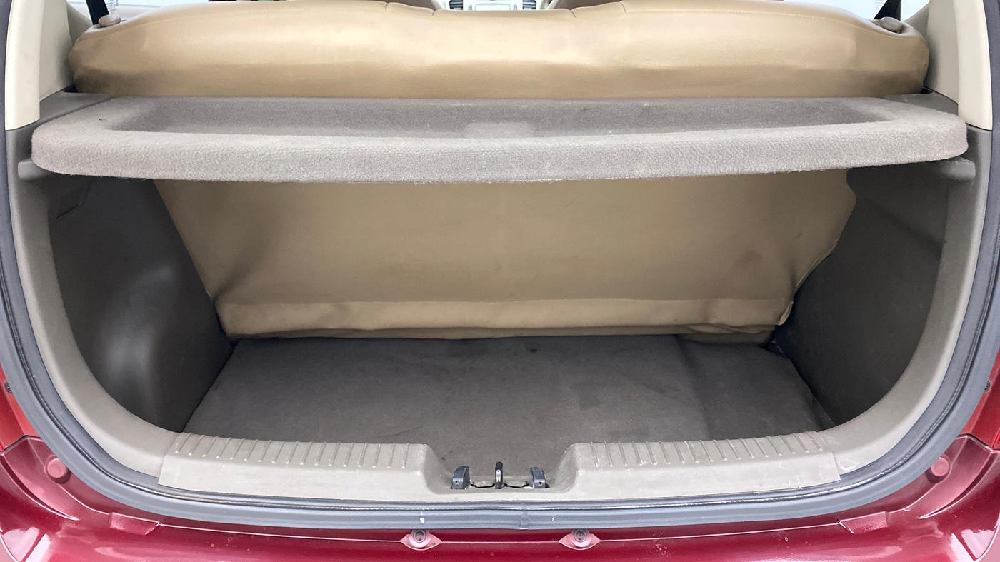 2014 Hyundai i10 SPORTZ 1.1 IRDE2, Petrol, Manual, 15,563 km, Boot Inside