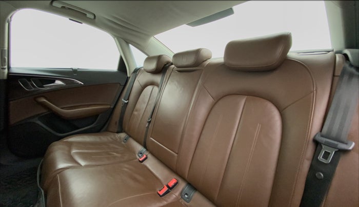 2013 Audi A6 2.0 TDI PREMIUM PLUS, Diesel, Automatic, 84,084 km, Right Side Rear Door Cabin