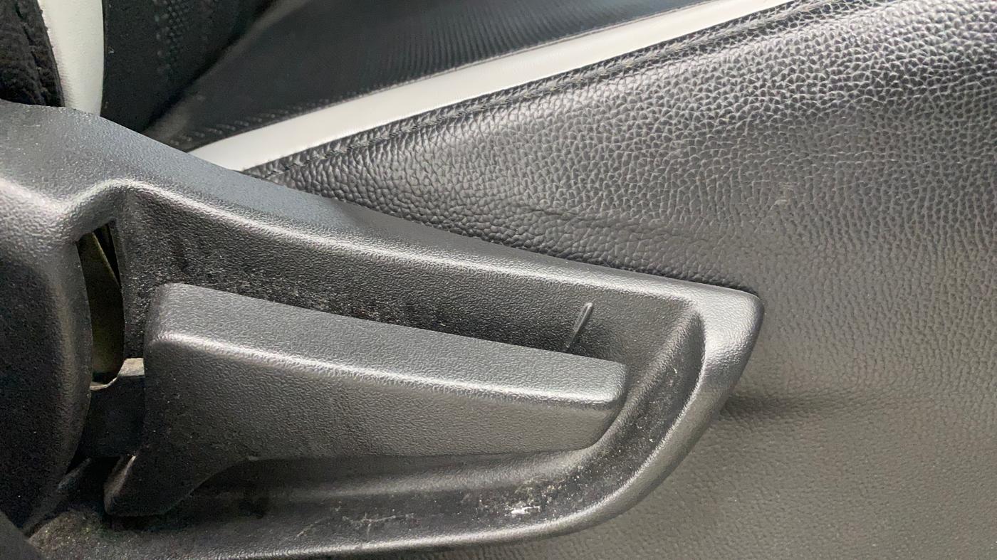 2022 Maruti S PRESSO VXI+, Petrol, Manual, 35,637 km, Driver Side Adjustment Panel