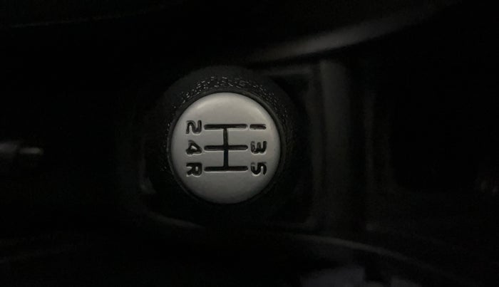 2016 Maruti Swift LXI (O), Petrol, Manual, 41,410 km, Gear Lever