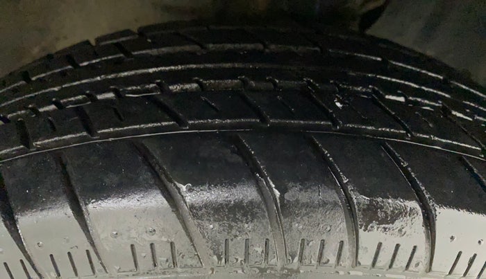 2019 Maruti New Wagon-R LXI CNG (O) 1.0, CNG, Manual, 19,538 km, Right Front Tyre Tread