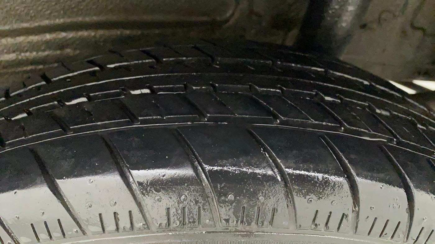 2019 Maruti New Wagon-R LXI CNG (O) 1.0, CNG, Manual, 19,538 km, Left Rear Tyre Tread