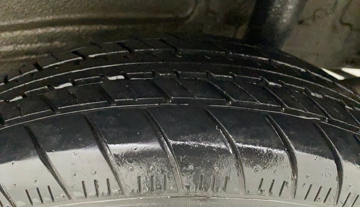 2019 Maruti New Wagon-R LXI CNG (O) 1.0, CNG, Manual, 19,538 km, Left Rear Tyre Tread