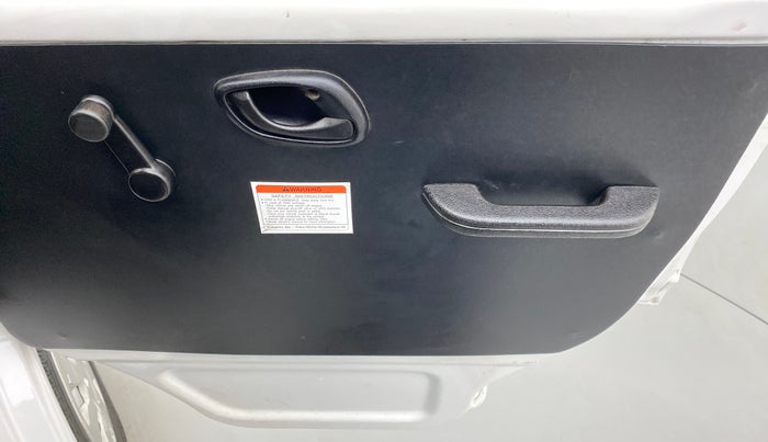 2021 Maruti Eeco 5 STR CNG WITH AC PLUSHTR, CNG, Manual, 27,755 km, Driver Side Door Panels Control