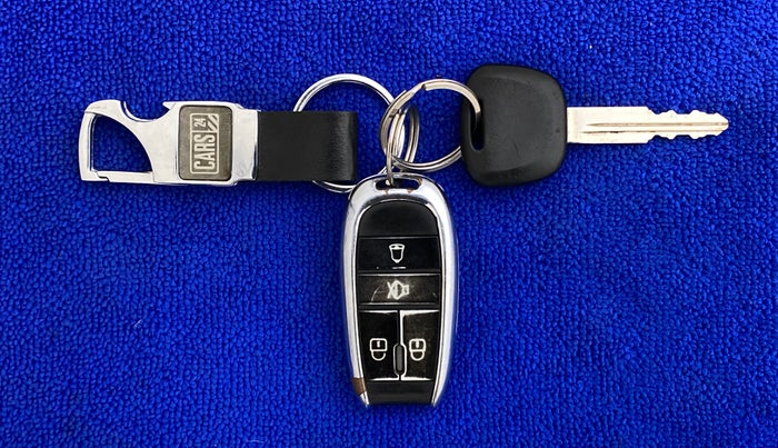 2021 Maruti Eeco 5 STR CNG WITH AC PLUSHTR, CNG, Manual, 27,755 km, Key Close Up