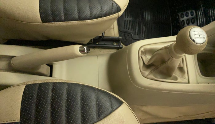 2016 Maruti Ertiga VXI CNG, CNG, Manual, 63,006 km, Gear Lever