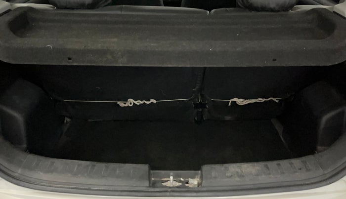 2017 Maruti Swift LXI (O), Petrol, Manual, 30,150 km, Boot Inside