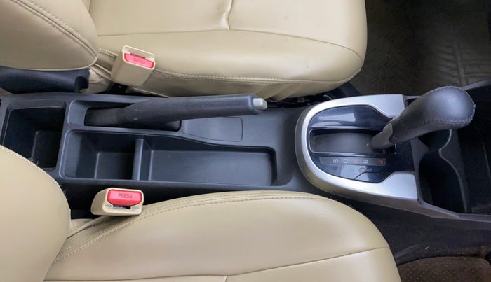 2018 Honda Jazz 1.2L I-VTEC V CVT, Petrol, Automatic, 50,263 km, Gear Lever