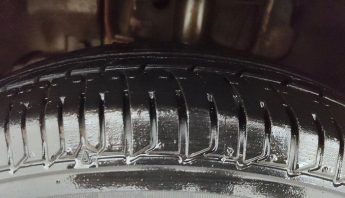 2018 Tata Tiago XM PETROL, Petrol, Manual, 52,930 km, Left Front Tyre Tread