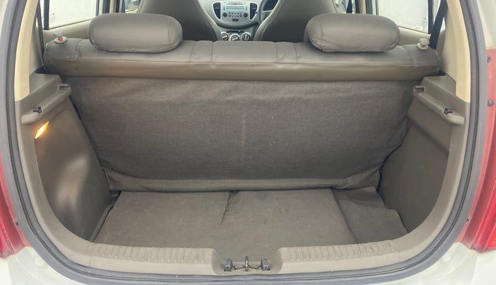 2013 Hyundai i10 SPORTZ 1.2, Petrol, Manual, 82,578 km, Boot Inside