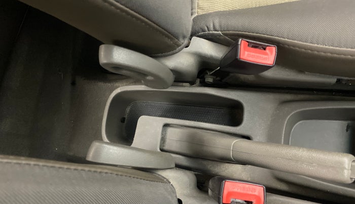 2013 Hyundai i10 SPORTZ 1.2, Petrol, Manual, 82,578 km, Driver Side Adjustment Panel