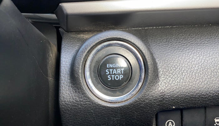 2019 Maruti XL6 ALPHA MT, Petrol, Manual, 94,172 km, Keyless Start/ Stop Button